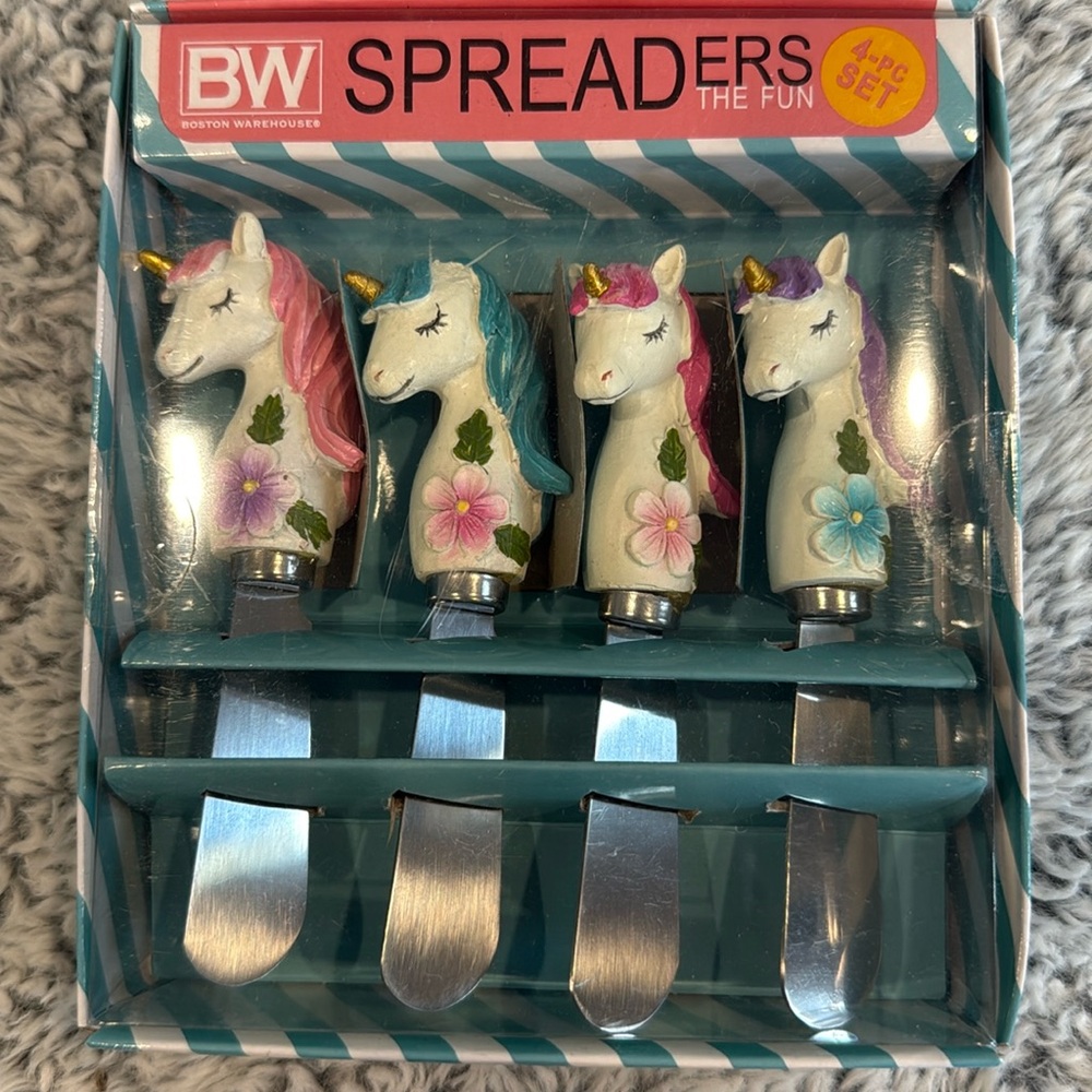 Boston Warehouse unicorn spreaders